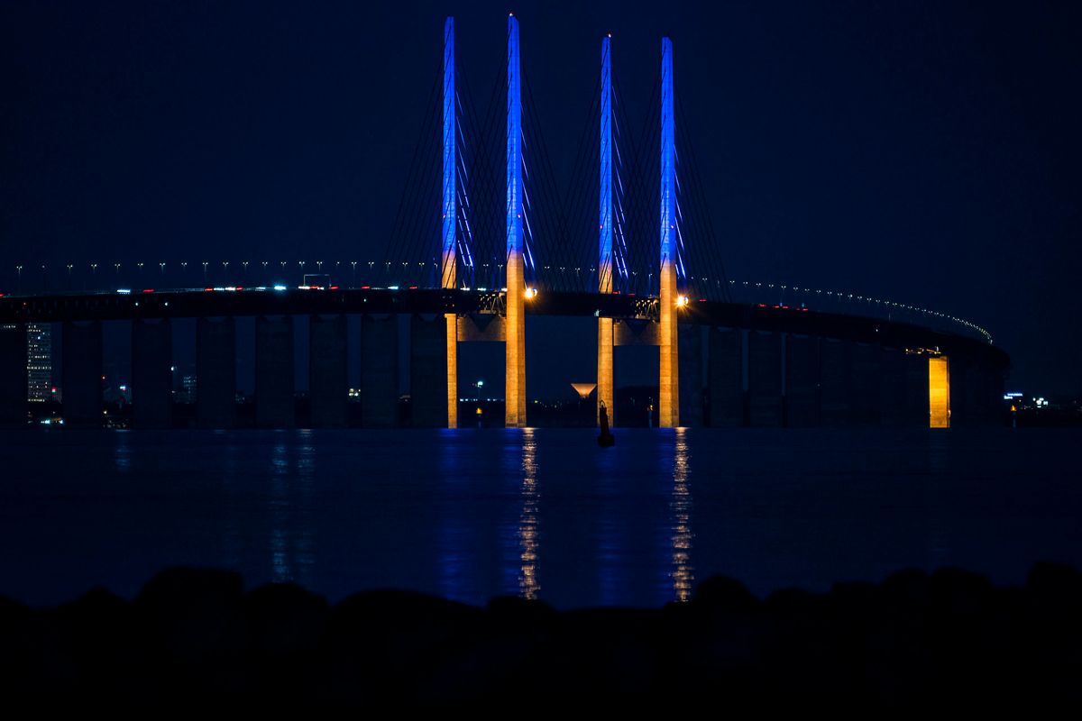 Ukraine-belysningen af Øresundsbroen begrænses fremover til søndag frem mod advent.