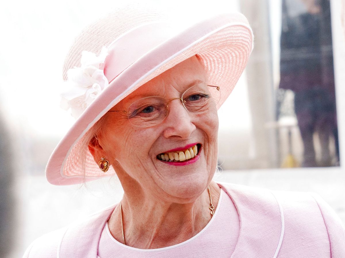Dronning Margrethe er i dag rejst til Norge, hvor hun i eftermiddag får overrakt Nordens Sprogpris 2022 ved en ceremoni i Oslo.