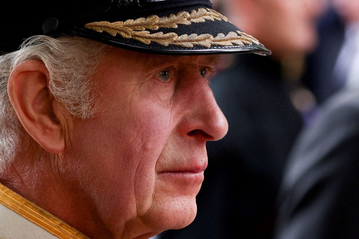 Kong Charles' ansigt kommer gradvist til at pryde pengesedler og mønter i Storbritannien og de 15 andre lande, hvor han er statsoverhoved. (Arkivfoto).