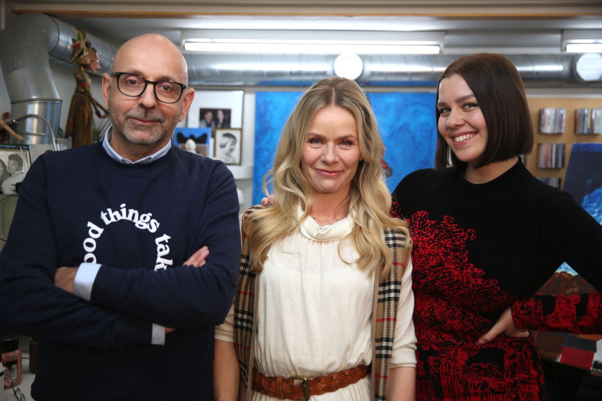 TV-vært Anna Lin (til højre) stopper på programmet 'Kender du typen'. Det meddeler hun tirsdag formiddag på Instagram.