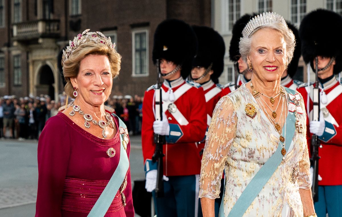 Prinsesse Anne-Marie (tv) og prinsesse Benedikte.
