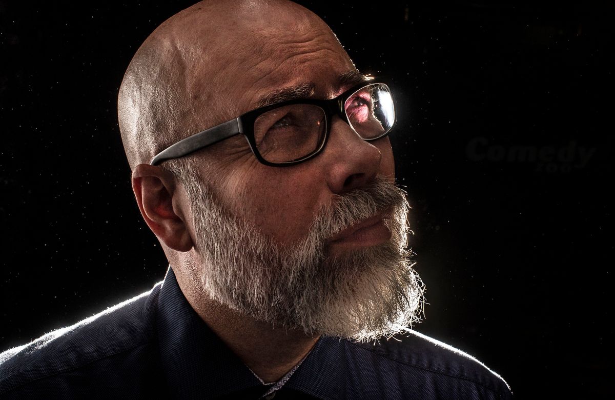 Standup komiker Brian Mørk.