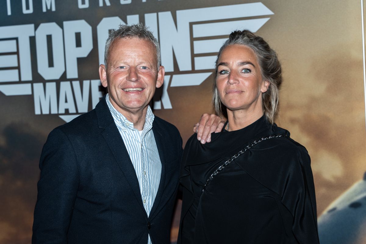 Bubber (Niels Christian Meyer) og Signe Rossing ankommer til gallapremiere på filmen "Top Gun - Maverick" i Imperial i København tirsdag den 24. maj 2022.
