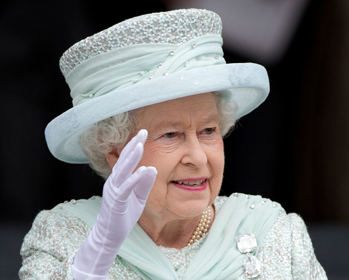 Den blot 18-årige garder deltog i dronning Elizabeths begravelse.