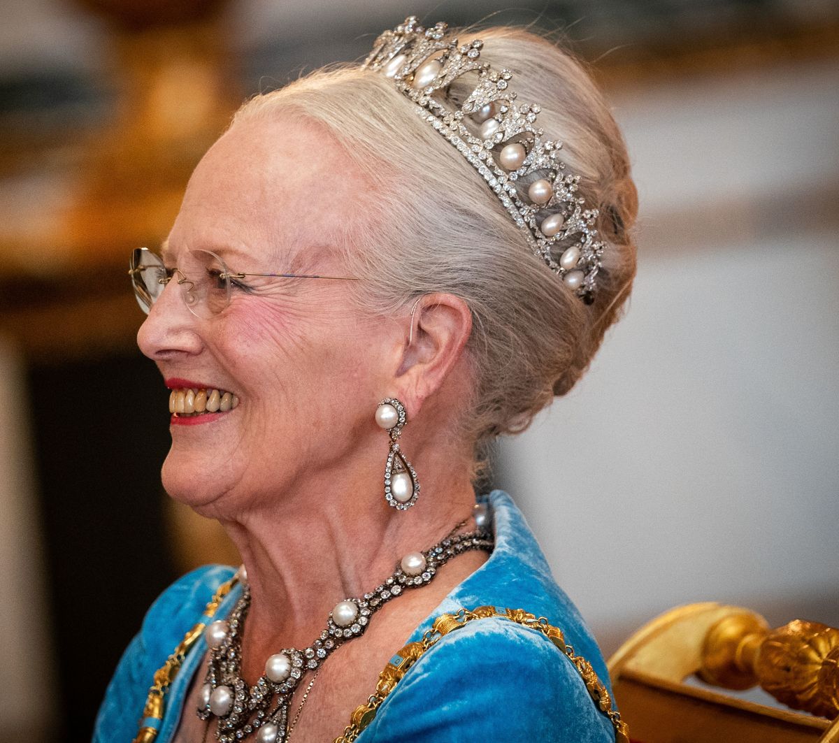 Dronning Margrethe ved ankomsten til gallamiddag på Christiansborg Slot under fejringen af dronningens 50-års regeringsjubilæum i København søndag den 11. september 2022.