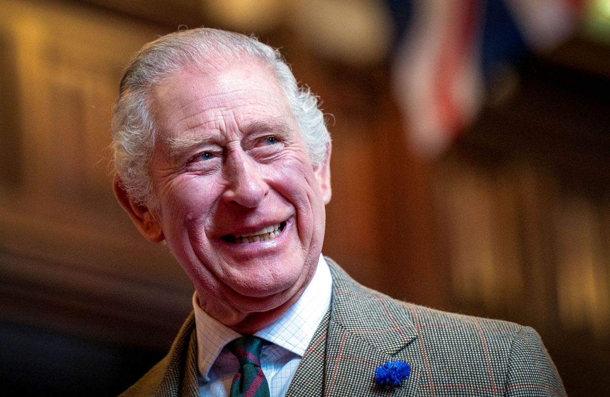 Storbritanniens nye monark deler tilsyneladende ikke sin afdøde mors store passion for væddeløbsheste.