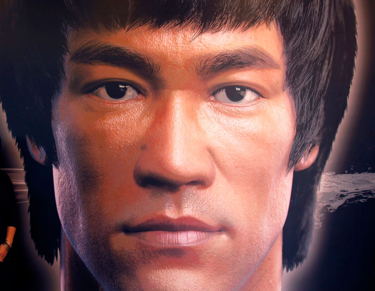 Nu er der en ny teori om årsagen til Bruce Lees alt for tidlige død.