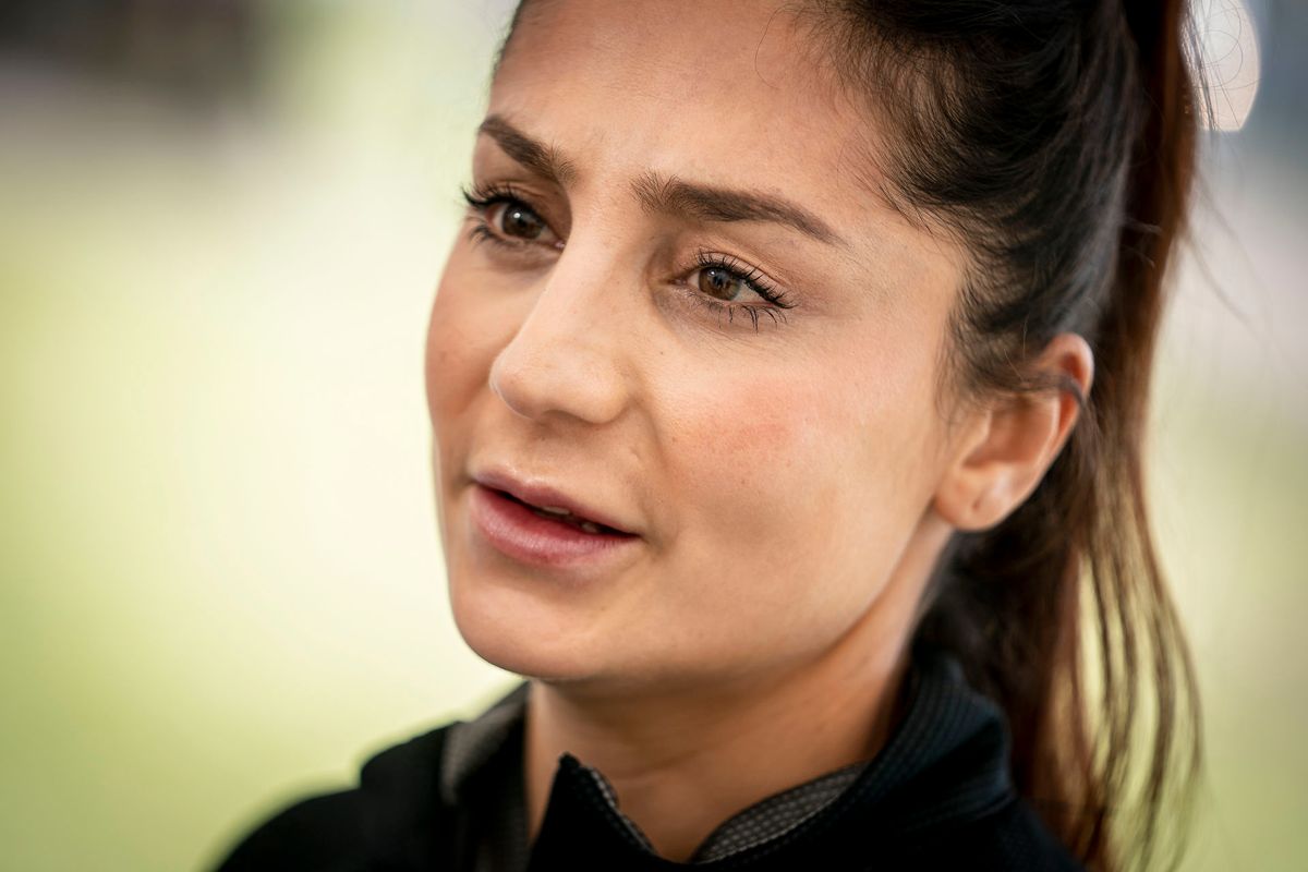 Nadia Nadim fik den forfærdelige besked om sin mors død i en ulykke, da hun var på skærmen.