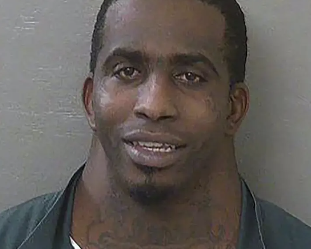 Charles “Wide Neck” McDowell blev kendt på grund af dette mugshot.