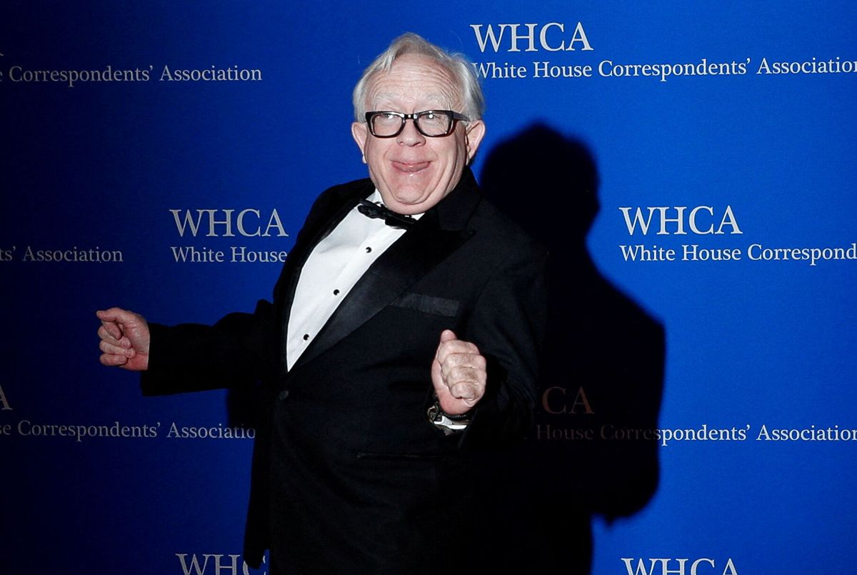 En rapport fra retsmedicineren viser nu, at det ikke den trafikulykke Leslie Jordan var involveret i den 24. oktober, men hjertestop mens han kørte, der slog han ihjel.