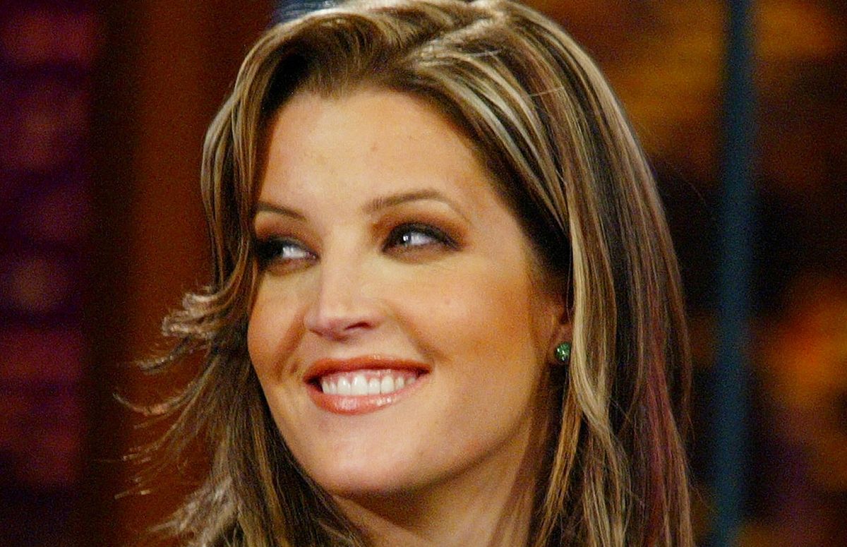 Lisa Marie Presley, der var datter af Elvis Presley og Priscilla Presley døde den 12. januar. Hun blev 54 år gammel.