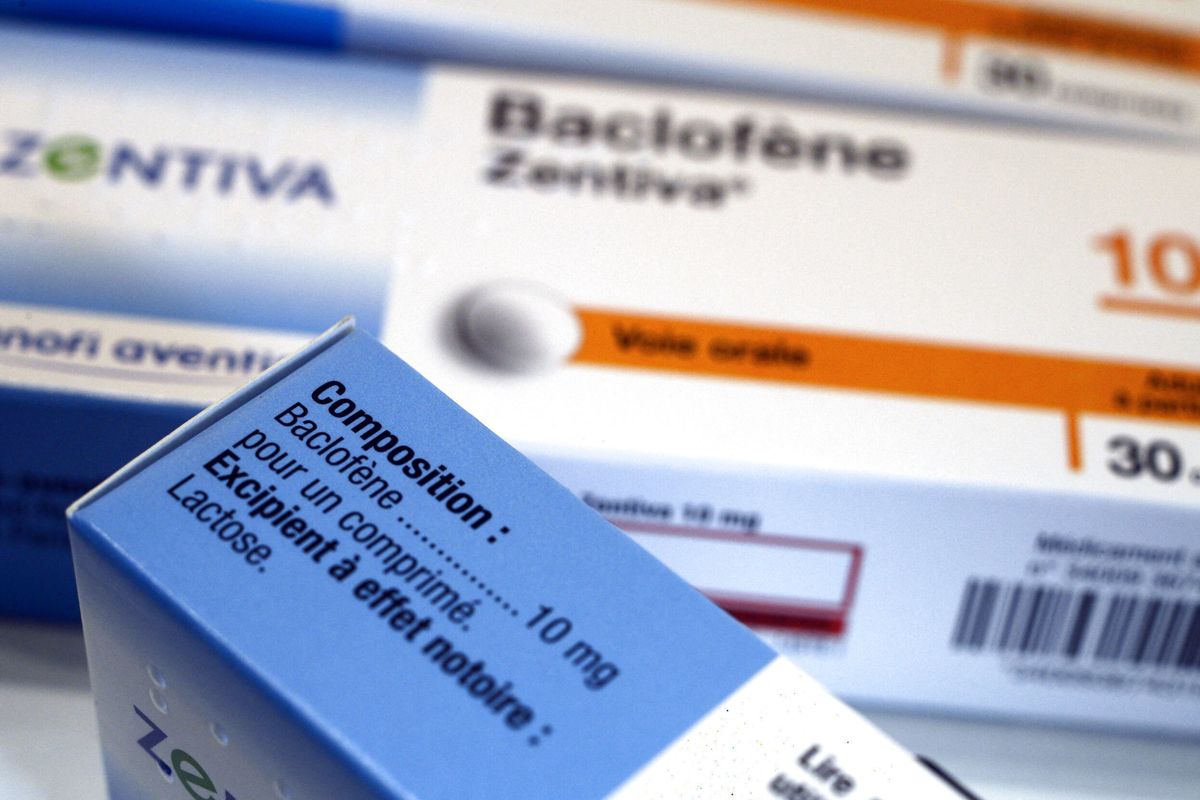 En 60-årig sosuhjælper beskyldes for at have givet forkert og farlig medicin til fire beboere på plejehjemmet Tirsdalen i Randers. Blandt andet stoffet Baclofen. Den tiltalte nægter sig skyldig. (Arkivfoto).