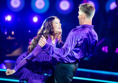 Camilla Dalsgaard ses her på gulvet med sin dansepartner i 'Vild med dans' sæsonen 2020, Jakob Åkerlind, den 23. september.