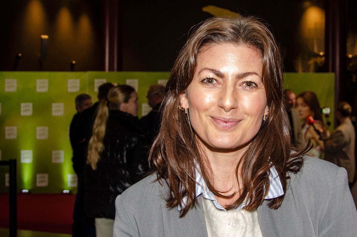 Sara Maria må erkende, at tv-mediet er svært at undvære.