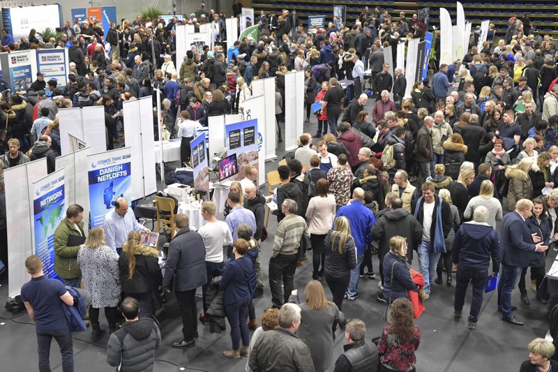 Jobmessen i Arena Nord plejer at være et tilløbsstykke, og nu kan folk igen mødes i virkeligheden.