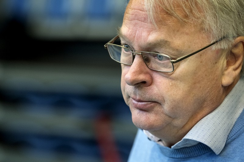 Arne M. Jensen er ikke tilfreds med at være blevet smidt ud af budgetforhandlingerne.