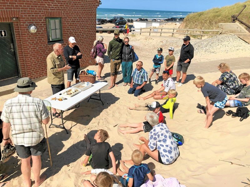 ”Fangst i Brændingen” starter ved Kystfiskerimuseet/Redningshuset på Ndr. Strandvej. Foto: Kirsten Olsen
