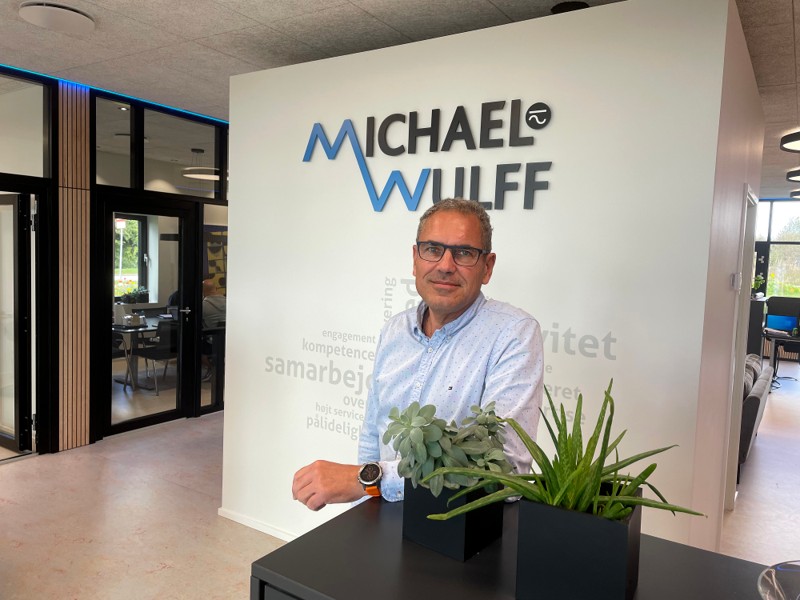 "Opkøbene af de andre virksomheder har altid været lidt tilfældige, som mulighederne er opstået. Men de er faldet på gode tidspunkter, hvor det har været naturligt for virksomhedens udvikling", fortæller Michael Wulff.