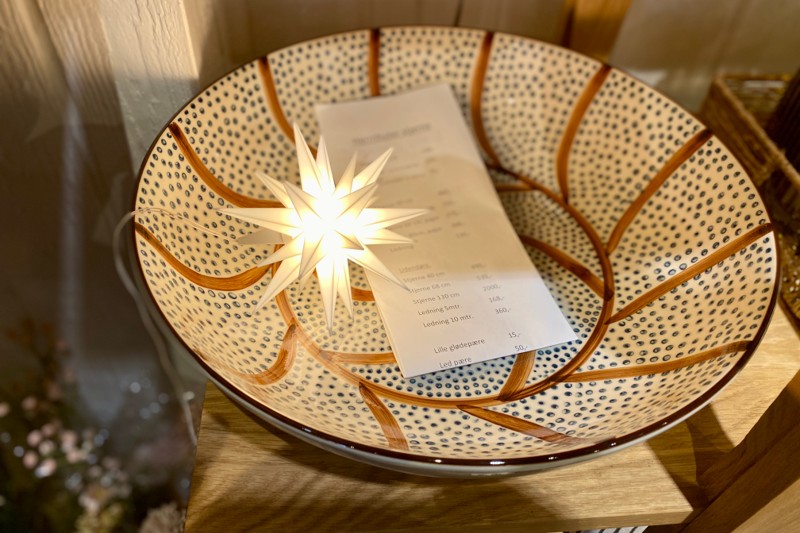 Wiiben er nu også leveringsdygtig i Herrnhuters julestjerner, der fås fra 13 til 130 centimeter i diameter.
