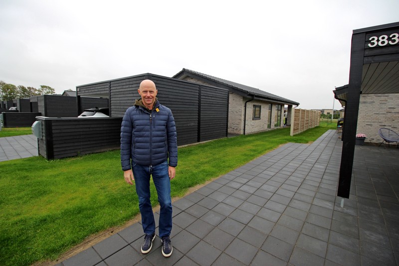Jan Karlsen har stået bag mange projekter. Senest har han bygget en række moderne lejeboliger i Østermarken i Hjallerup.