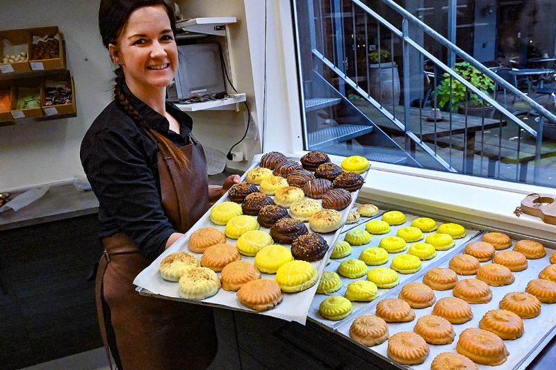 Pernille Tophus og Chokoladekurven har opfundet en helt ny flødebolle-cookie i foreløbigt fem versioner.