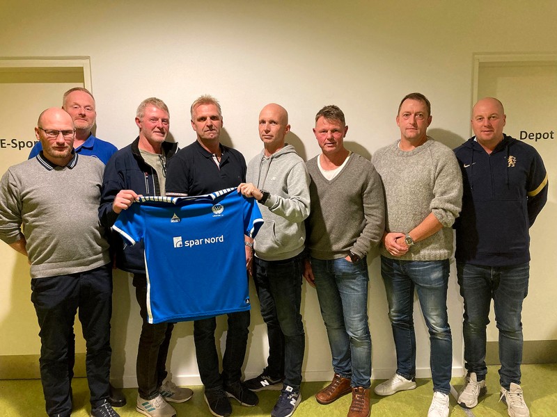Løgstør IF tror på fremtiden med de nye tiltag. Fra venstre: Thomas Lajbjørn Rene steffensen Keld kronborg Henrik Mini Rasmussen Morten Freundlich Henrik krumme Pedersen Jesper Frimer Paul Alan Donhou.