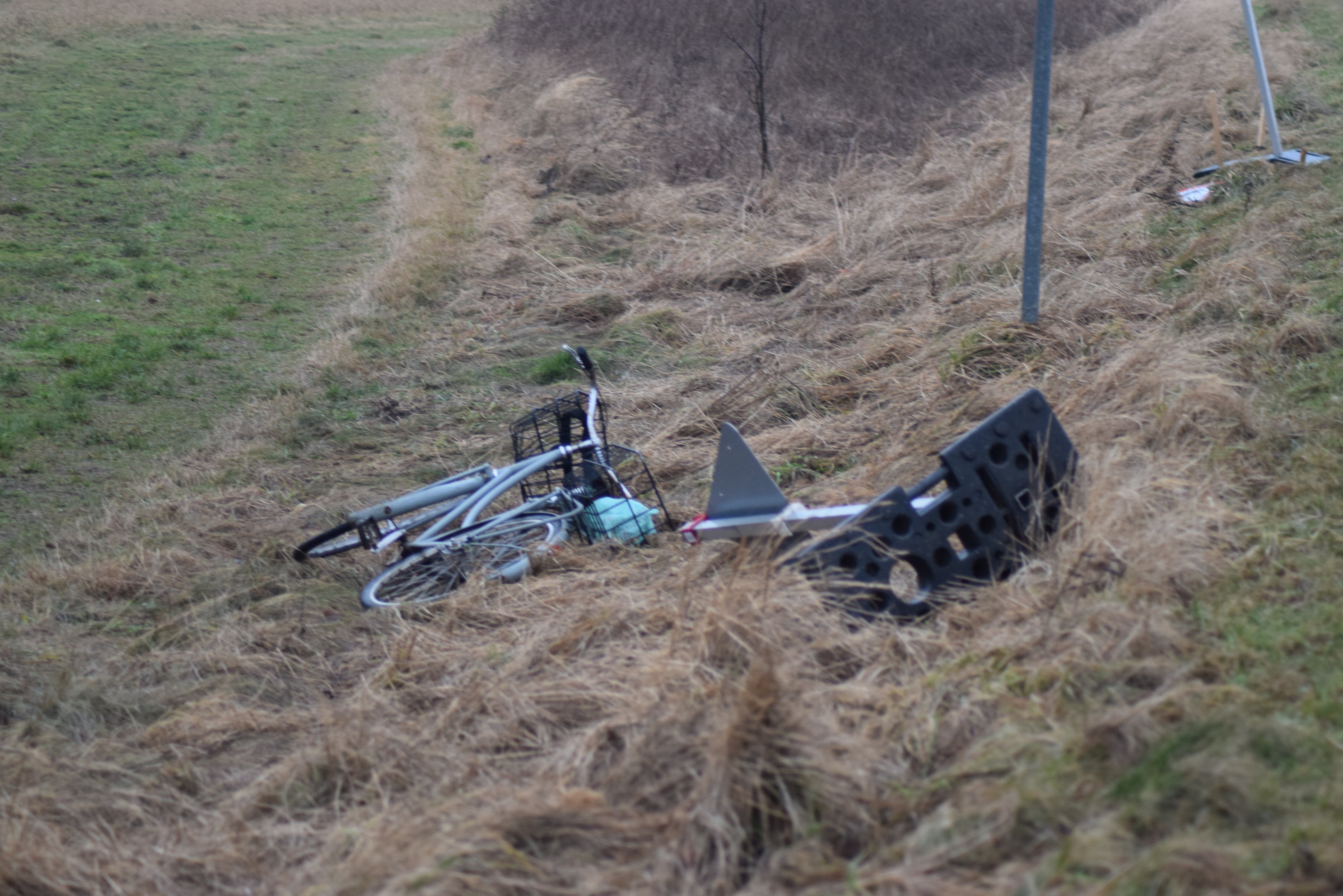 En kvindelig cyklist blev fredag morgen påkørt af en personbil