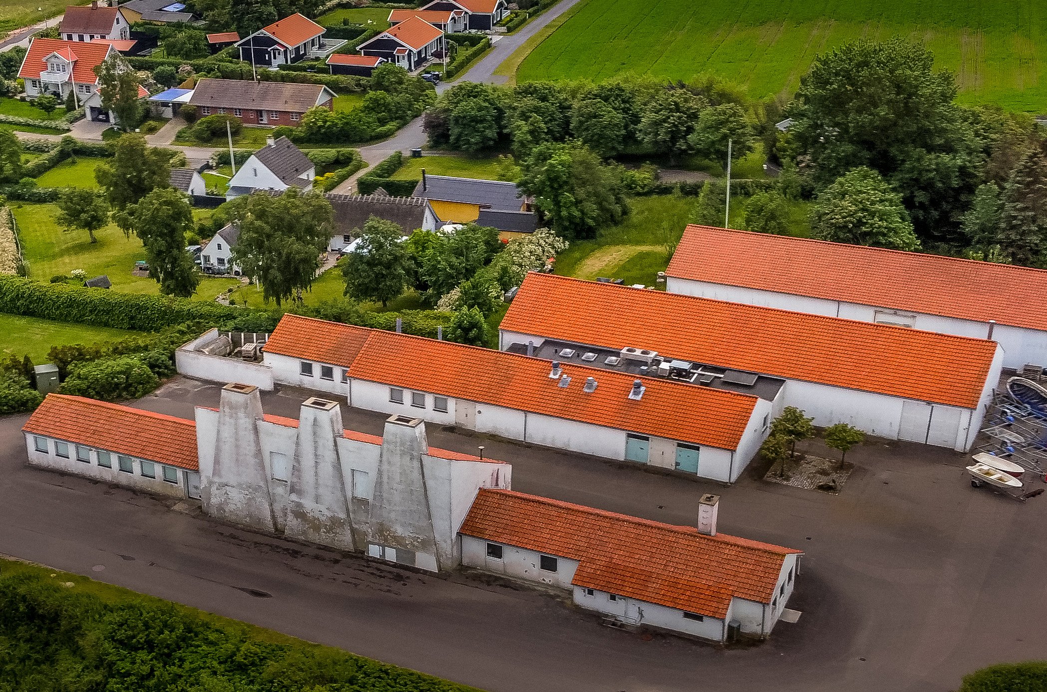 Fiskerøgeriet er designet af en af Danmarks mest berømte arkitekter, Arne Jacobsen.