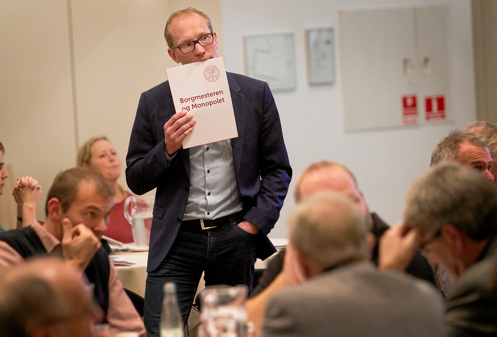 Henrik Hvidesten (V) har aldrig befundet sig godt i større forsamlinger. Nu kan måske ånde lettet op, efter han er trådt tilbage som borgmester.