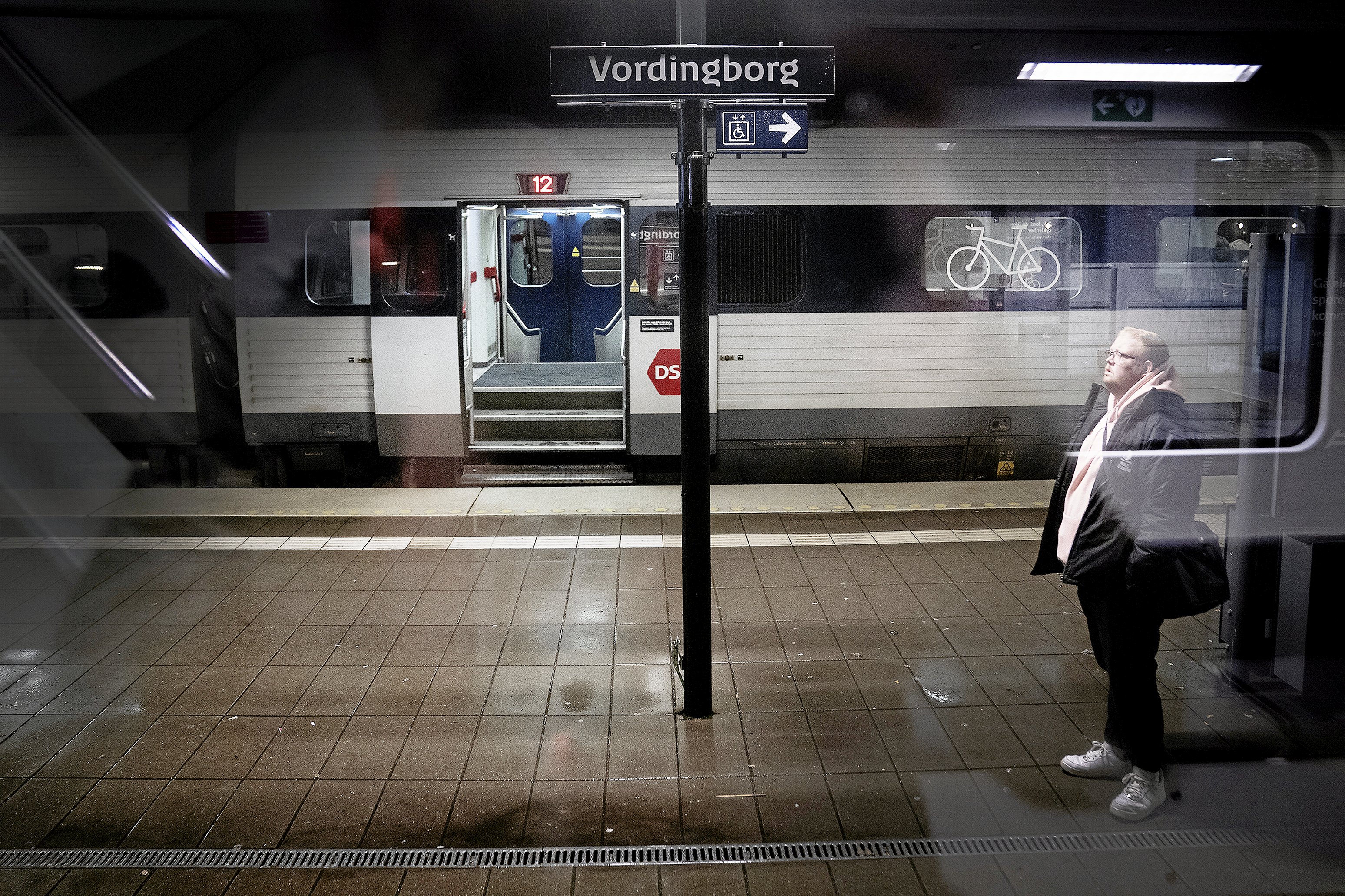 Pendlere til kortere rejser og pensionister kan spare penge ved at købe deres pendlerkort til den kommende periode senest lørdag.