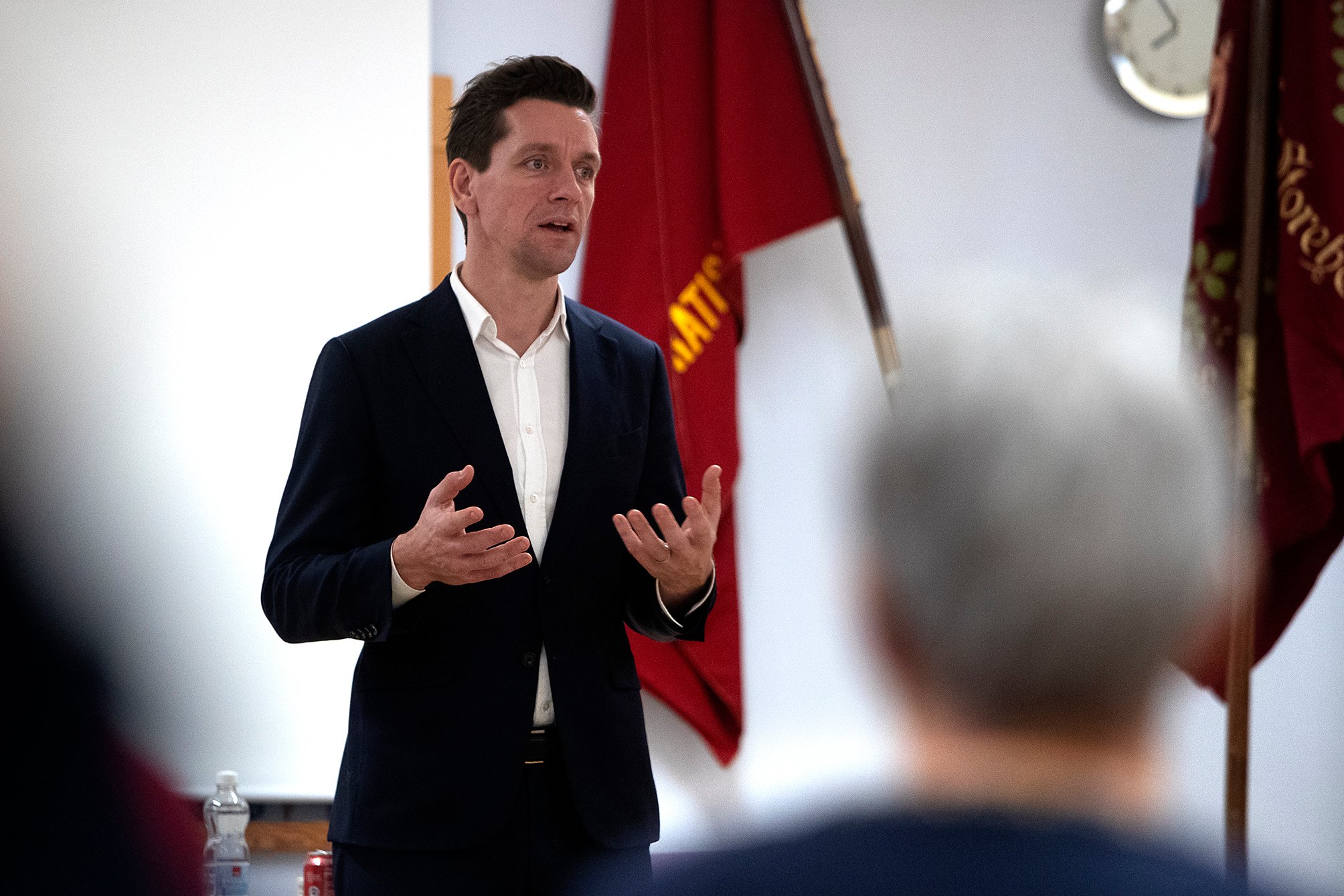 - Det vil i min optik være ærgerligt, hvis konsekvensen af modstanden mod Ring 5 er, at man i stedet skal betale prisen for det i Roskilde. Der er mange mennesker, som vil blive ramt af det, siger Kaare Dybvad Bek (S).