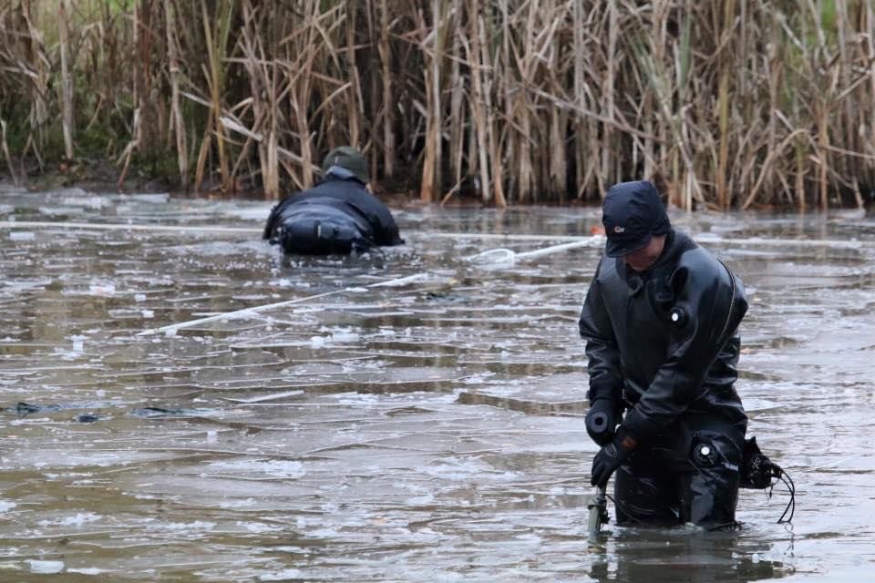 Politiet undersøger sø i forbindelse med drabet på ung kvinde. (Foto: Pressefotos.dk