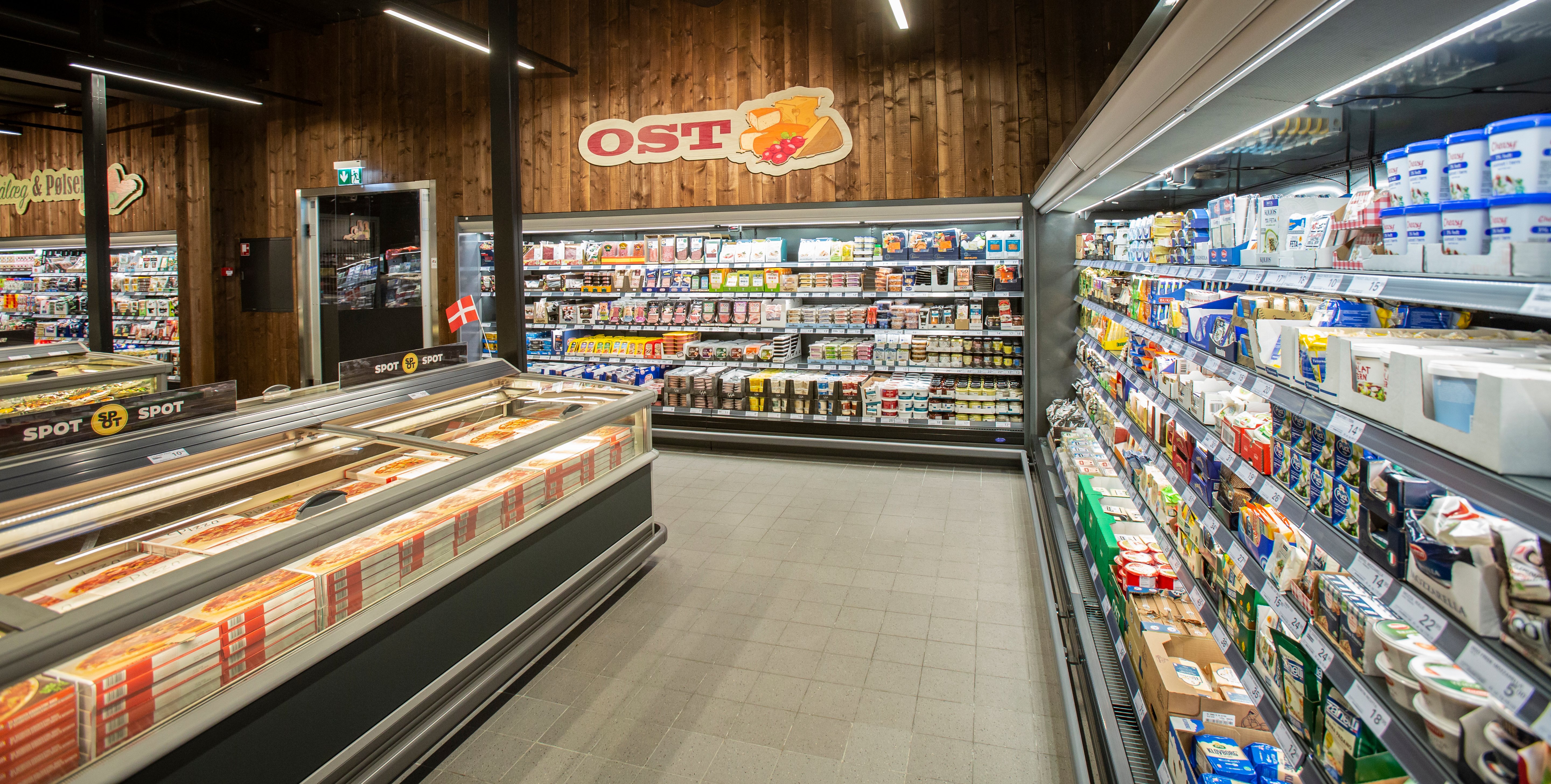 Ny indretning, nye farver og et særligt fokus på frugt og grønt og nemme måltider: Nettos butik i Ringsted genåbner.