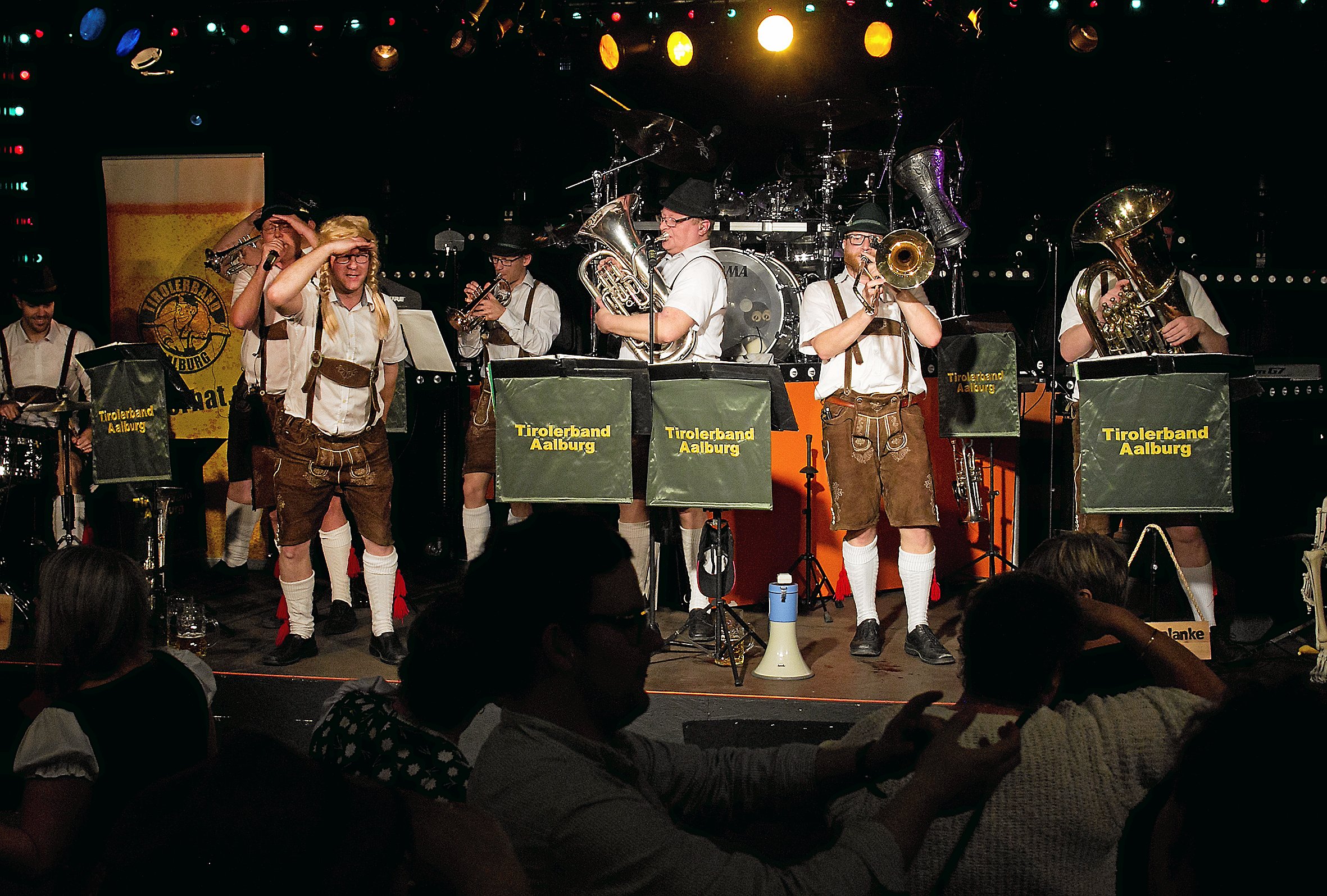 DGI Hus går mere op i tyrolermusik end idræt, lyder kritikken.