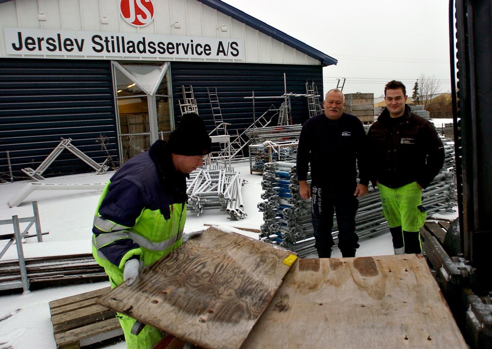 Jerslev Stilladsservice bliver drevet af far og søn, Michael og Dennis Jedig Busk.