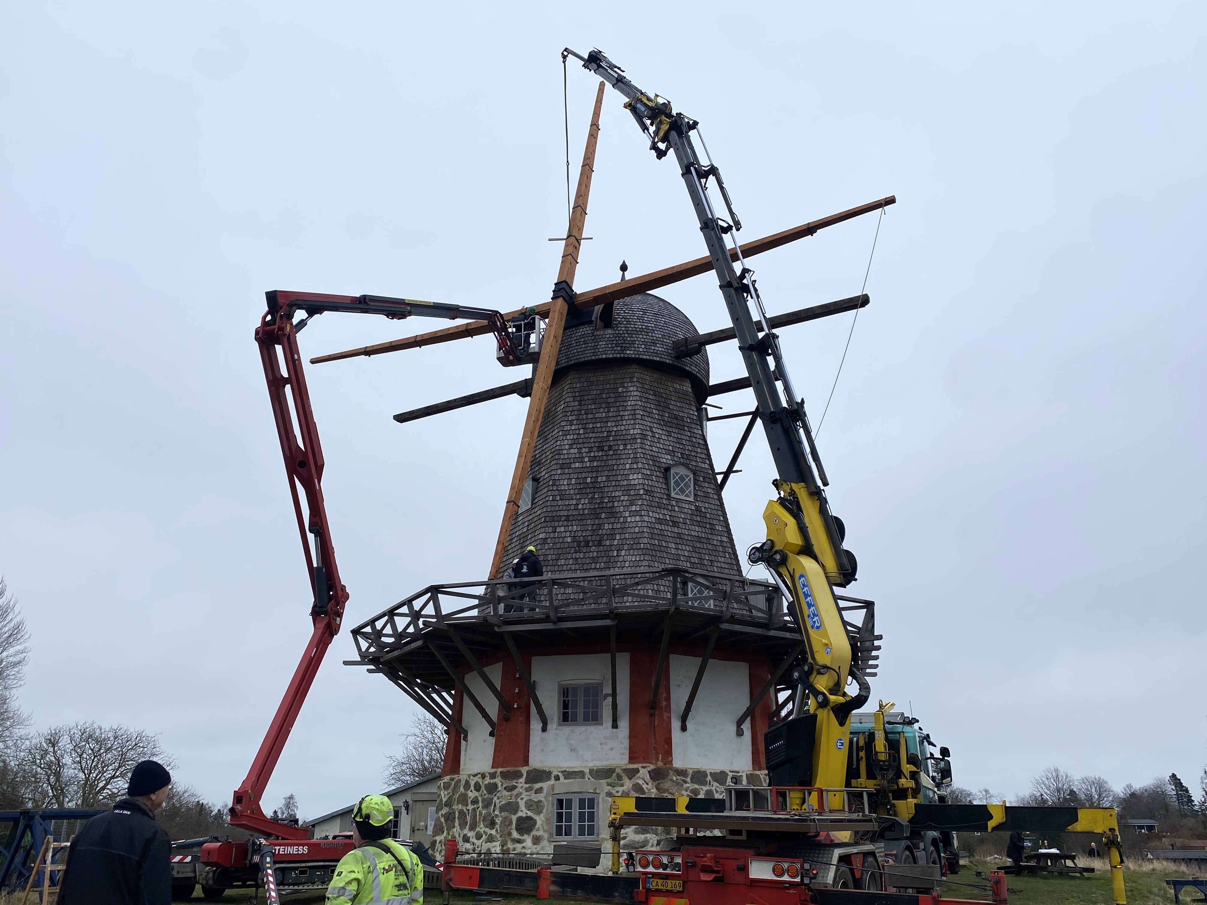 Begge vinger kom på plads efter et par timers hårdt arbejde. Foto: Lene C. Egeberg