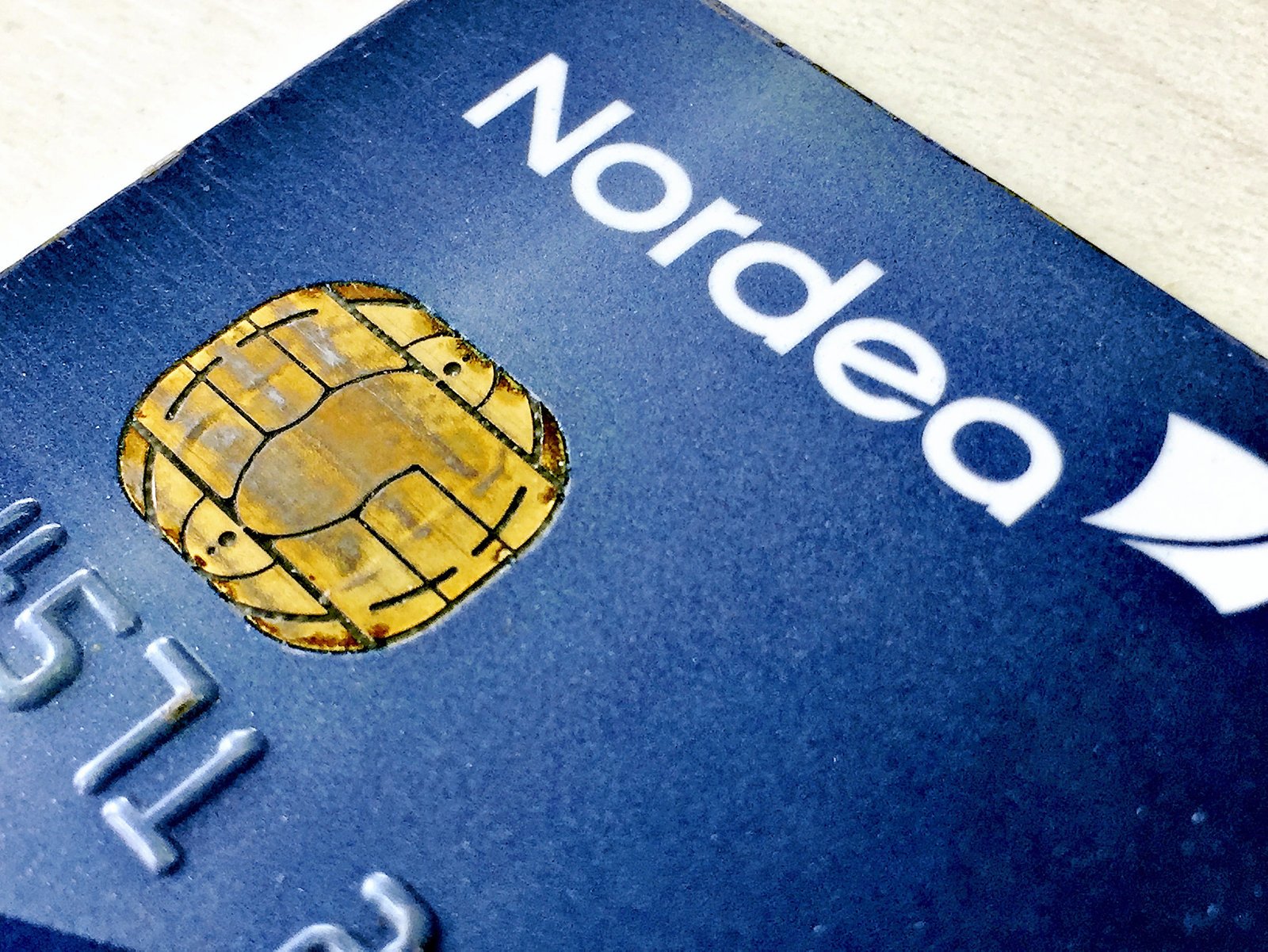 Tricktyve snakkede tre timer i telefon med 82-årig. Arkivfoto