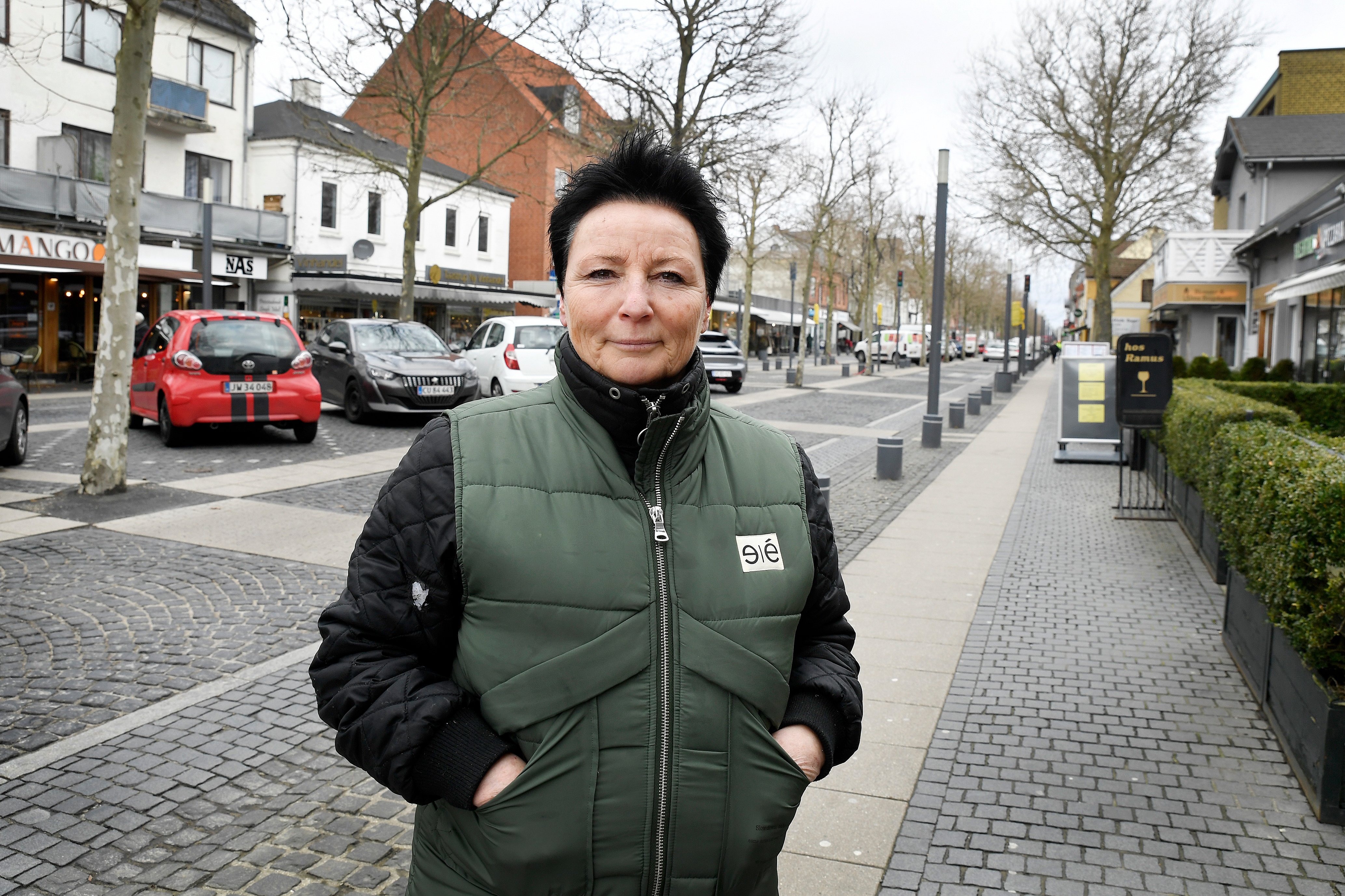 Formanden for Taastrup ByMidte reagerer efter knivstik i centrum af Taastrup mandag eftermiddag. Foto: Jørgen C. Jørgensen