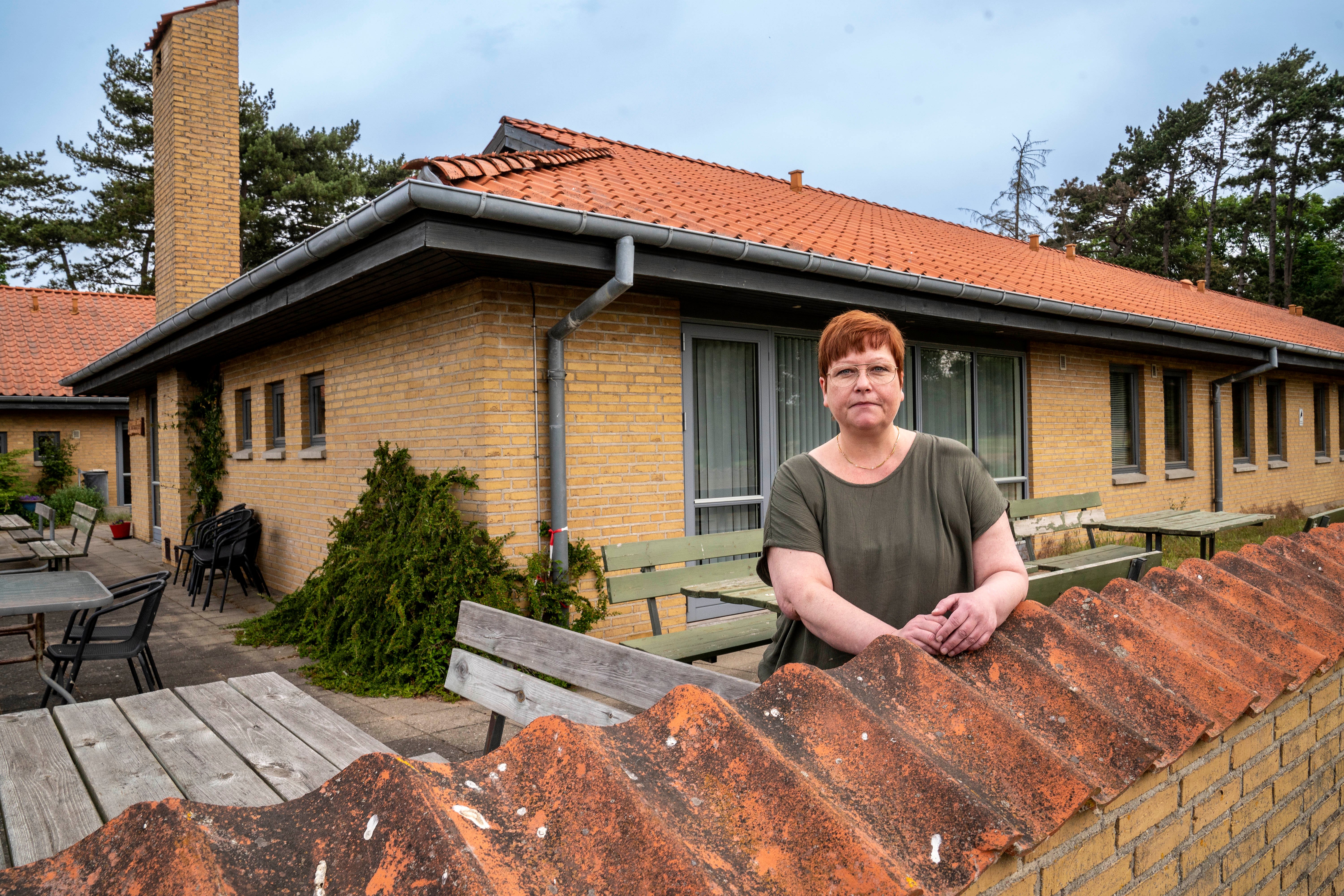 Svanegården skal lukke, og det er ikke med forpagterens gode vilje. Michelle har gennem mange år lejet bygningerne og opbygget vandrehjemmet, som kører rigtig fint.