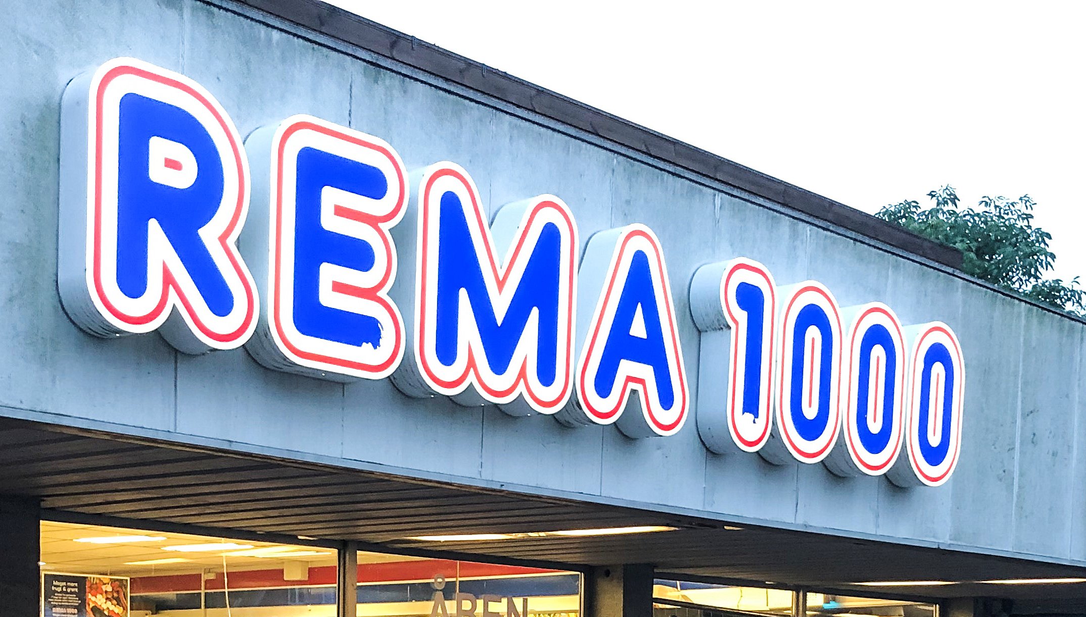 For seks år siden lykkedes det ikke at redde byens købmand, men nu er der nyt.