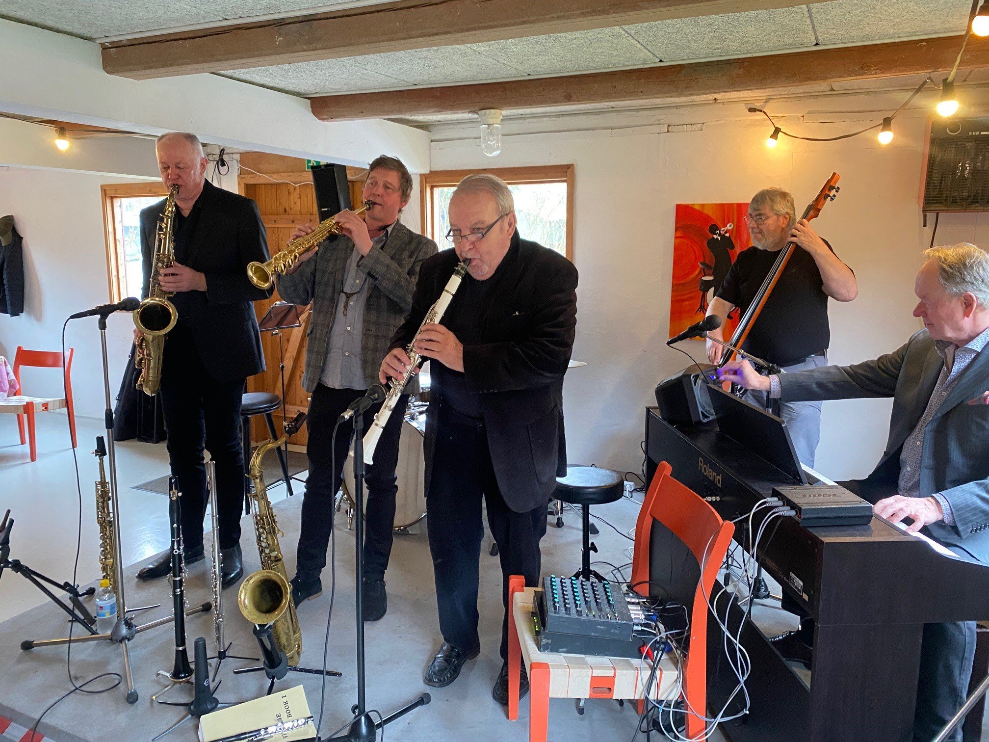 Niels Abild gav den også fuld gas på klarinetten sammen med Kansas City Stompers på Kongsgaarden ved koncerten i 2024.