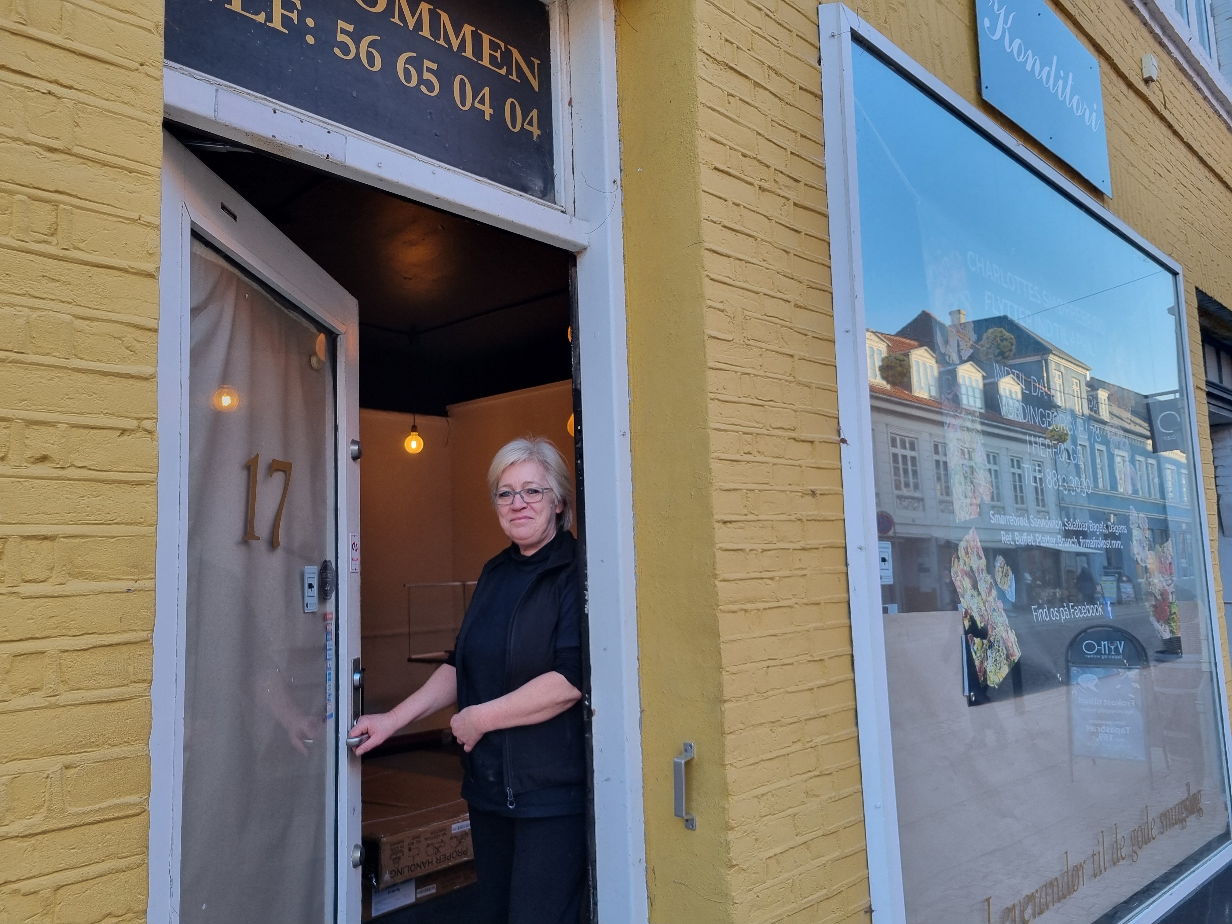 Charlotte Nielsen flytter om en måneds tid Charlottes Smørrebrød til nye rammer i Vestergade. Foto: Martin Rasmussen
