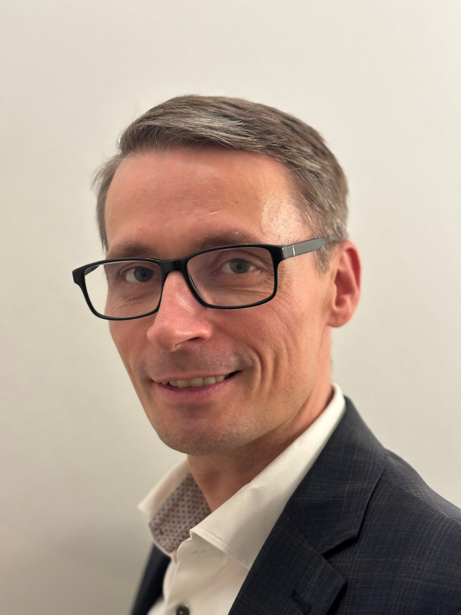 -  Jeg ser et stort potentiale for Auktionshuset.com, lyder det fra den nye vicedirektør Anders Gudmundsson. Pressefoto