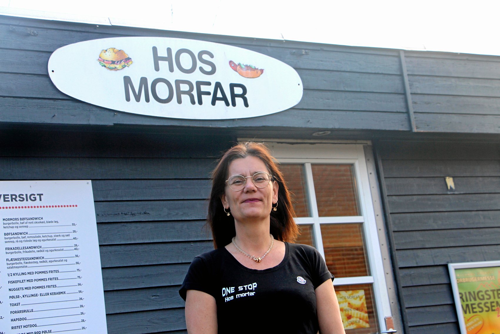 Lotte Kejser har i snart fem år drevet Hos Morfars og var klar til at købe. Men en anden byder kom uventet ind fra sidelinjen med et højere bud. Det kan sætte hende på gaden.