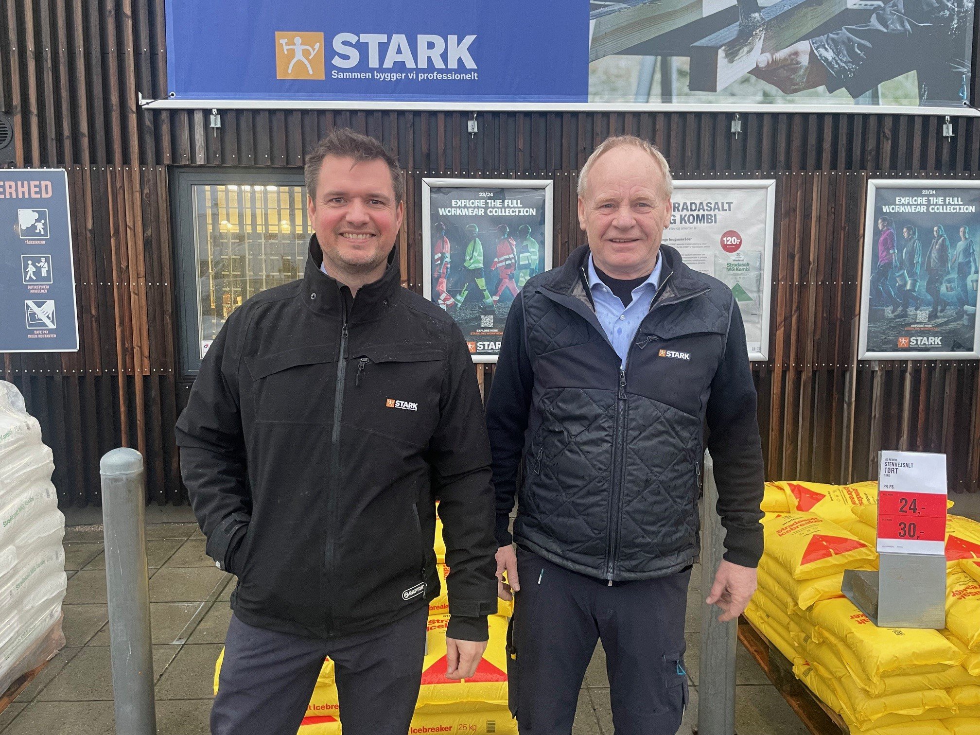 Stark Hørsholm forbereder sig på stormen Pia og holder beredskabsåben hele natten til fredag. På billedet ses Johan Ankerstjerne (t.v) og Henning Pedersen (t.h) fra Stark Hørsholm.