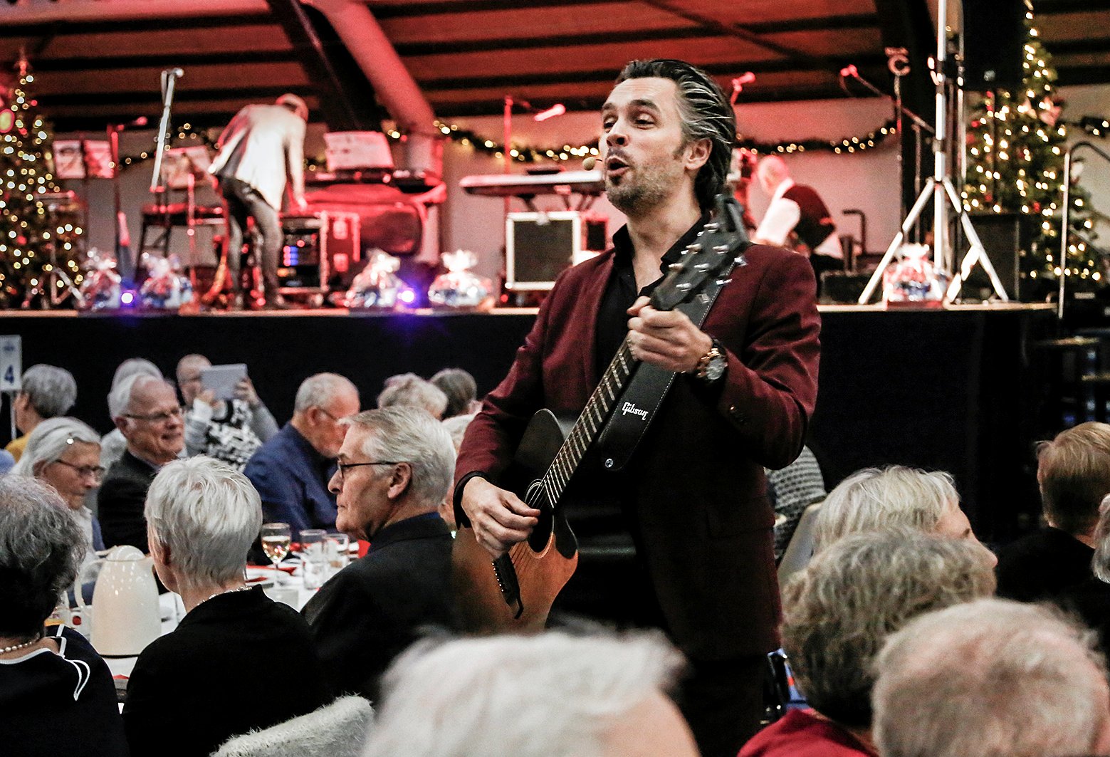 Byens pensionister og folkepensionister inviteres til julefest i Taastrup Idrætshaller. Foto: Kenn Thomsen.