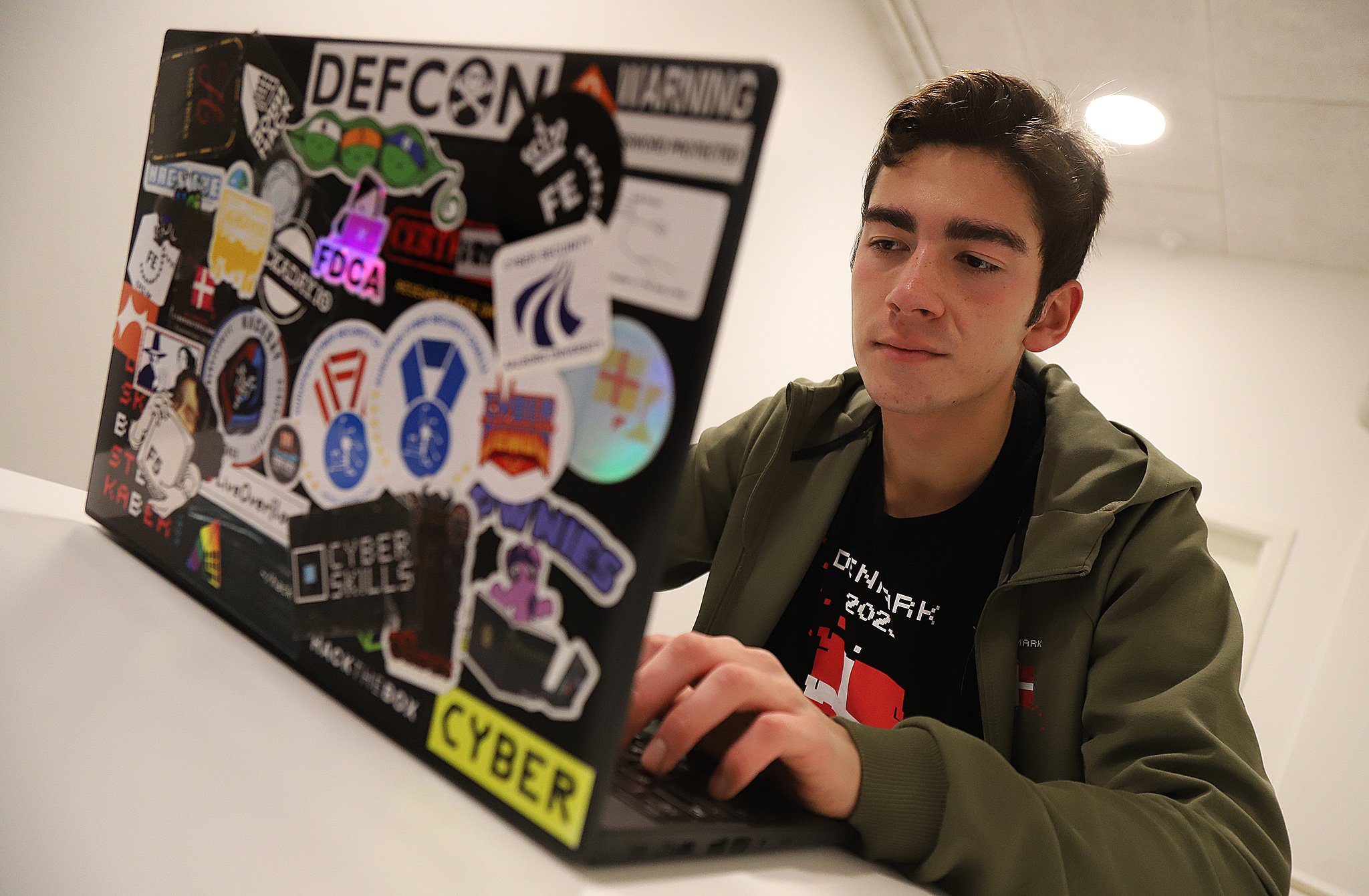 Rad Hacker Fem gode råd fra hacker: Sådan undgår du at blive svindlet ...