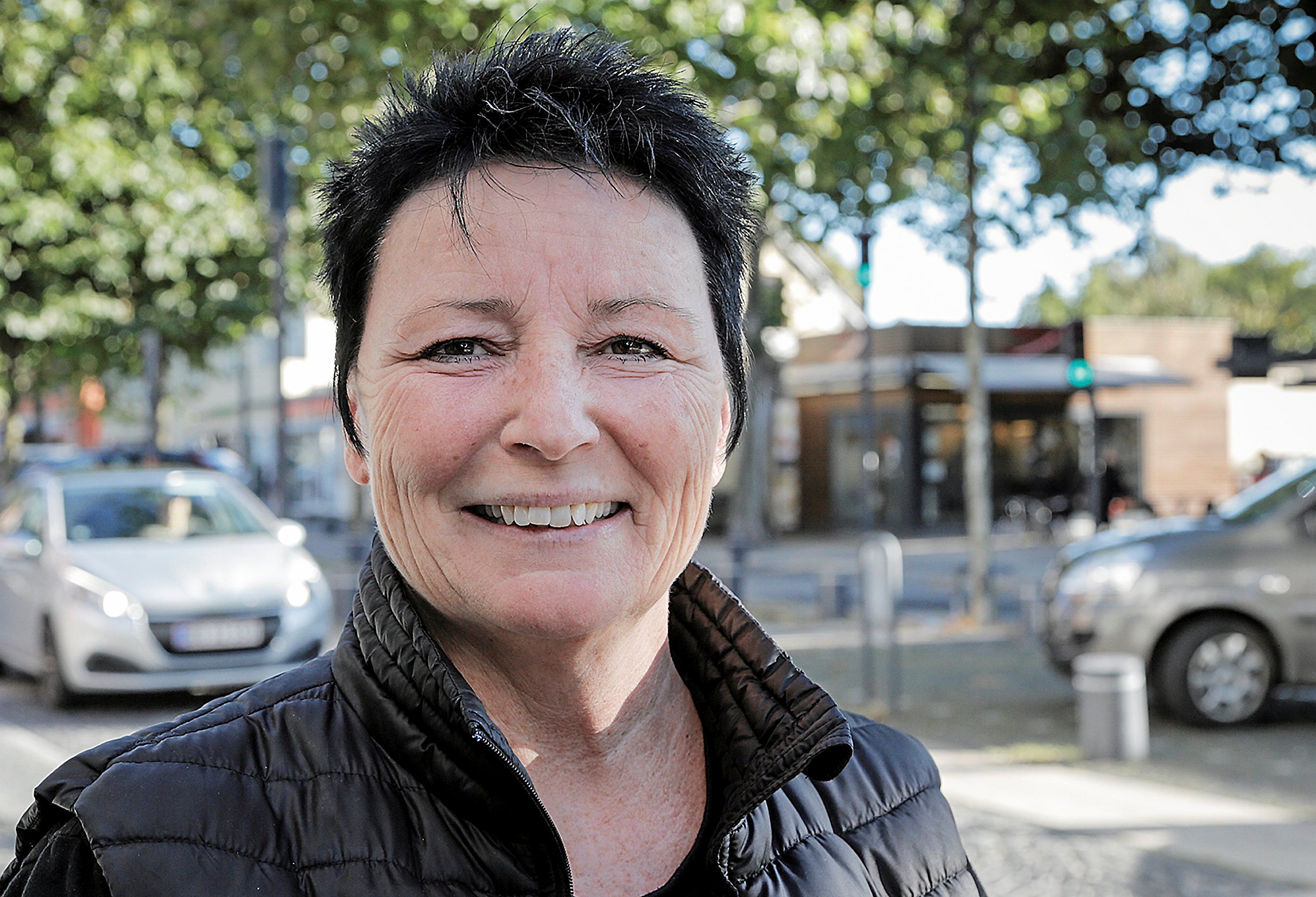 Formanden for Taastrup Bymidte- og Erhvervsforening, Tina Pihl, fortæller, at man knokler for at komme utrygheden til livs.