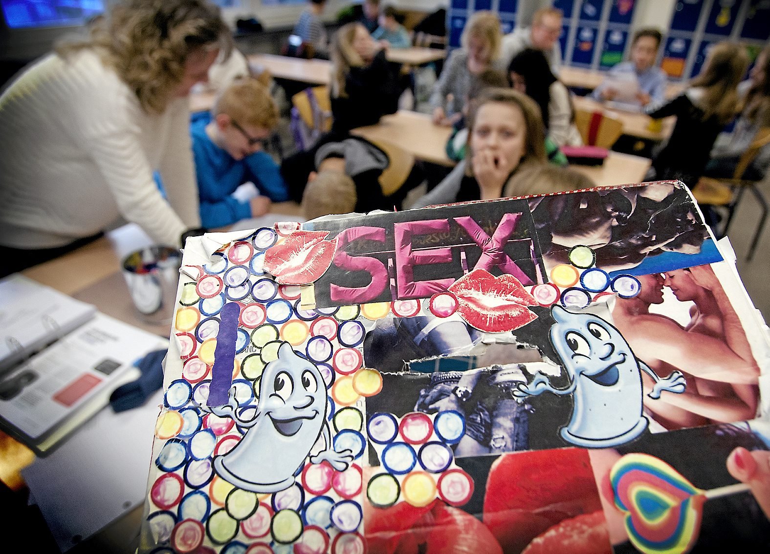 I Danmark er gennemsnitsalderen for den seksuelle debut 16 år. Men Helsingør Kommunes sundhedsplejersker er gået over til at målrette seksualundervisningen til femte klasse frem for ottende klasse.