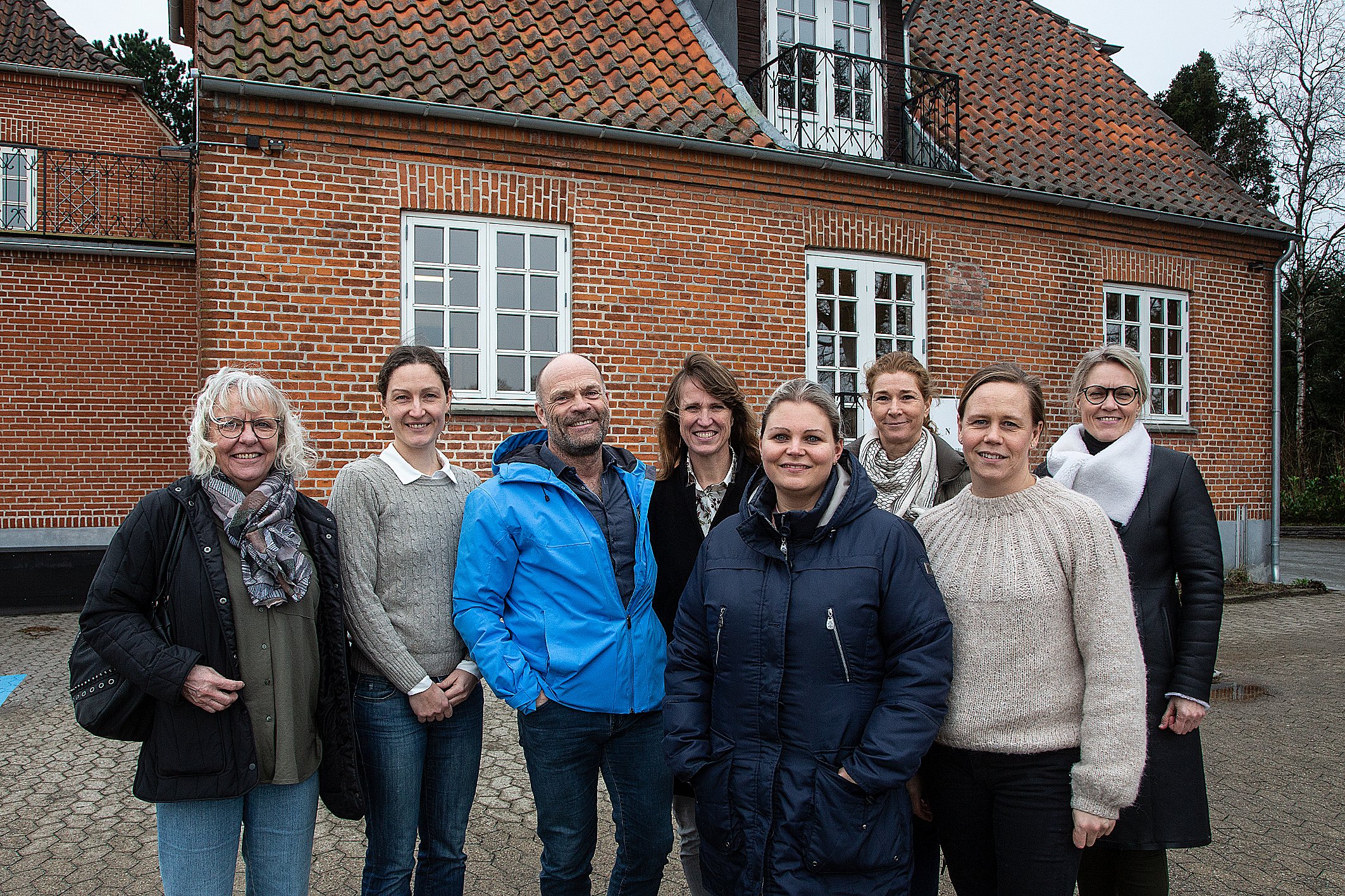 En del af holdet i Fredensborg Lægehus, der flytter ind i villaen på Kongevejen 58B i Fredensborg. Foto: Kenn Thomsen
